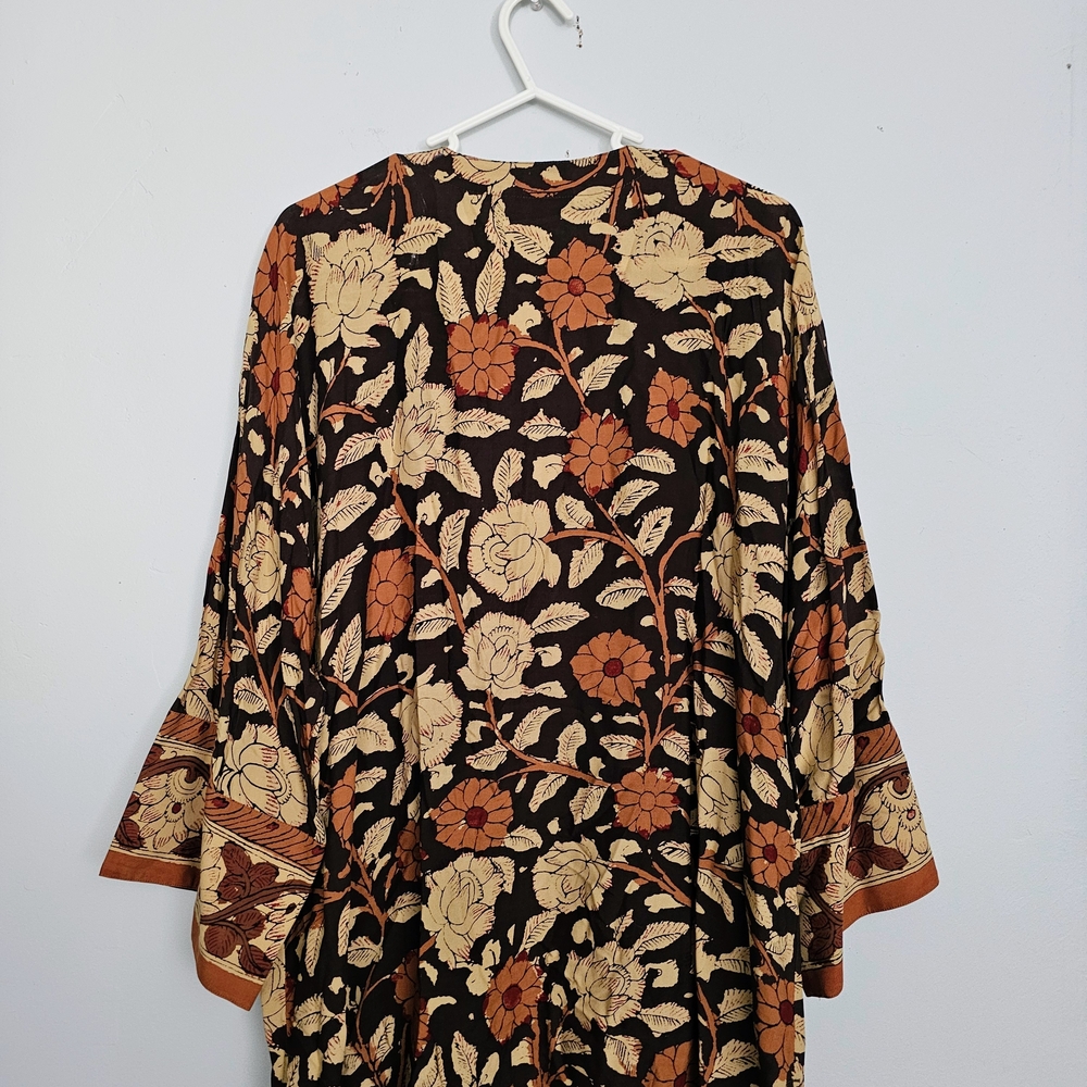 Soft Surroundings Black and Tan Floral Kimono Sweater - Picture 8 of 11